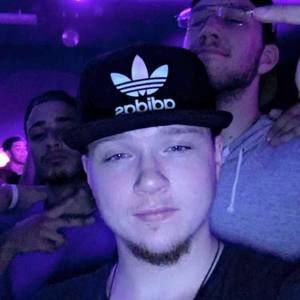 Meet your Posher, Tj